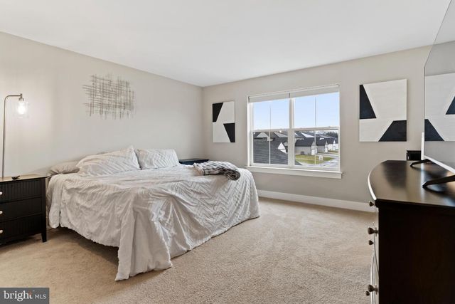 311 ESTATE DR, Mechanicsburg, PA 17055