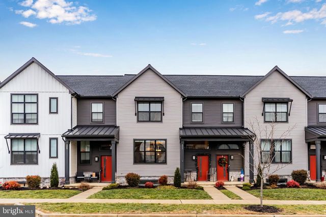 311 ESTATE DR, Mechanicsburg, PA 17055