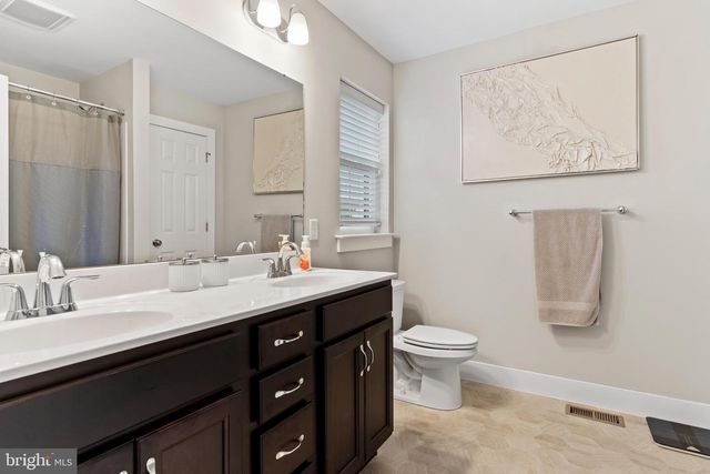 311 ESTATE DR, Mechanicsburg, PA 17055