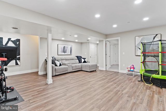 311 ESTATE DR, Mechanicsburg, PA 17055