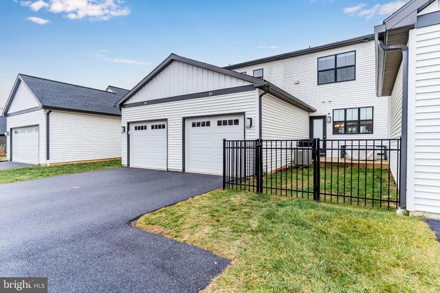 311 ESTATE DR, Mechanicsburg, PA 17055