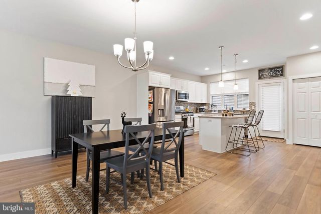 311 ESTATE DR, Mechanicsburg, PA 17055