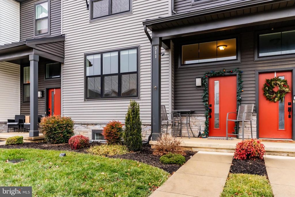 311 ESTATE DR, Mechanicsburg, PA 17055