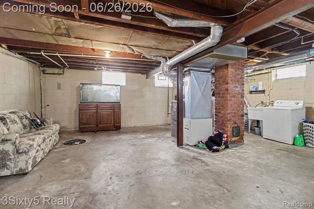 26296 Oakland Street, Inkster, MI 48141