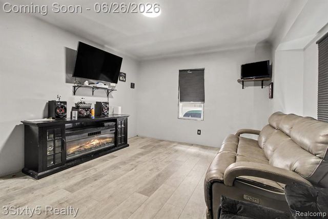 26296 Oakland Street, Inkster, MI 48141