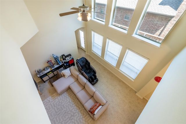1009 Winter Fire Way, Arlington, TX 76005