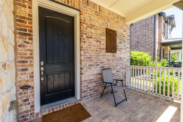 1009 Winter Fire Way, Arlington, TX 76005