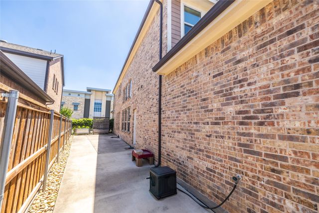1009 Winter Fire Way, Arlington, TX 76005