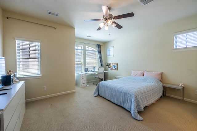 1009 Winter Fire Way, Arlington, TX 76005