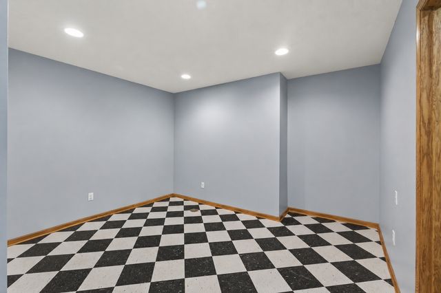 601 1st Avenue NW, Osseo, MN 55369