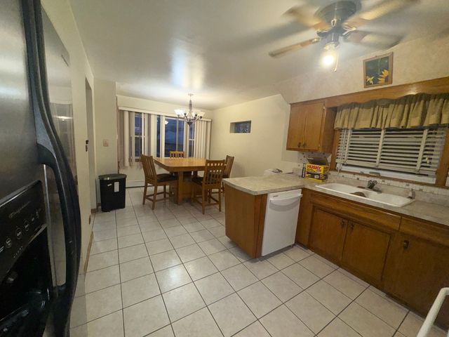 8737 S Richmond Avenue, Evergreen Park, IL 60805