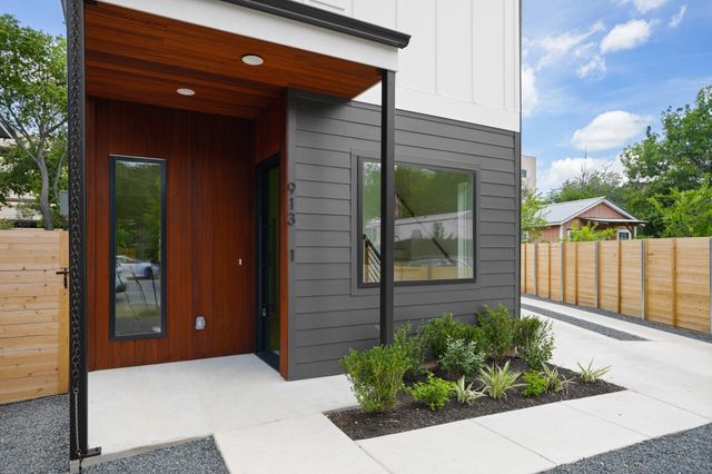 913 Capitol CT 1, Austin, TX 78756