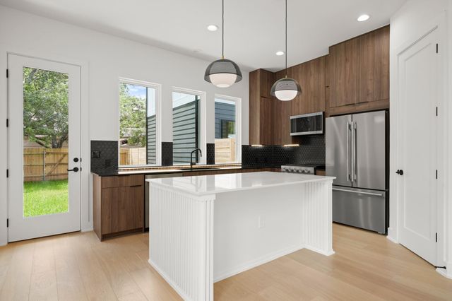 913 Capitol CT 1, Austin, TX 78756