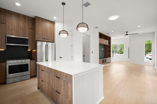 913 Capitol CT 1, Austin, TX 78756