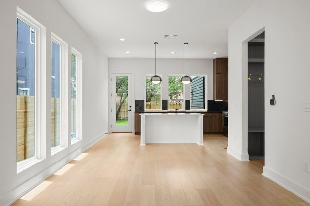 913 Capitol CT 1, Austin, TX 78756