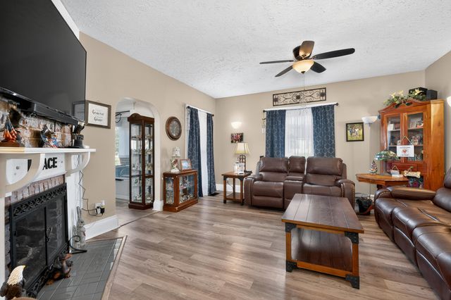 135 KY HWY 467 W, Sparta, KY 41086