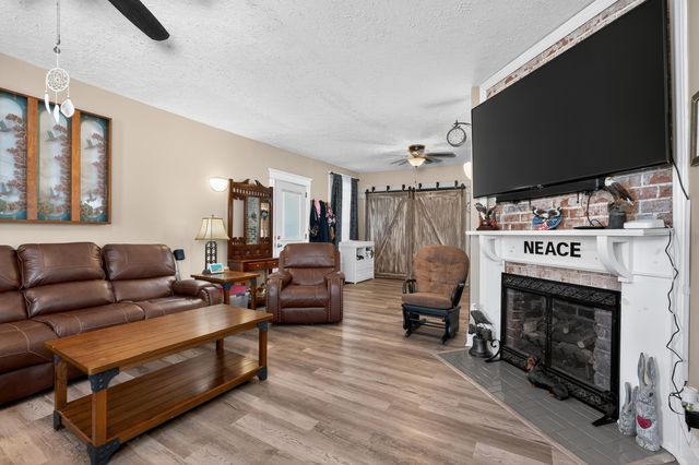 135 KY HWY 467 W, Sparta, KY 41086