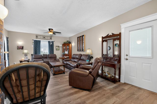 135 KY HWY 467 W, Sparta, KY 41086