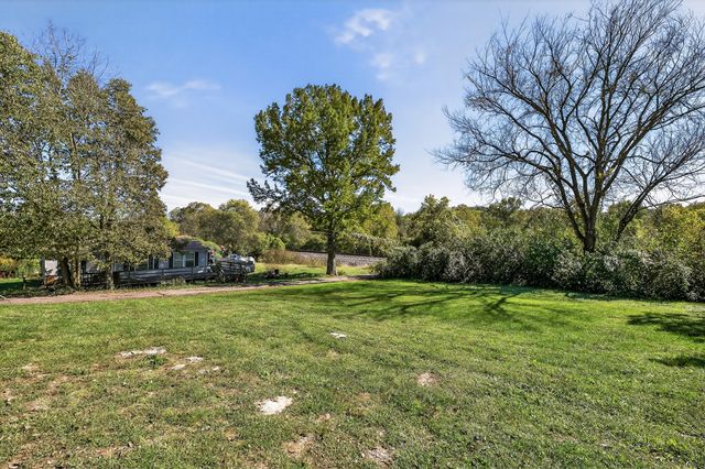 135 KY HWY 467 W, Sparta, KY 41086