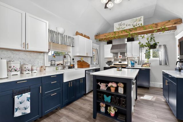 135 KY HWY 467 W, Sparta, KY 41086