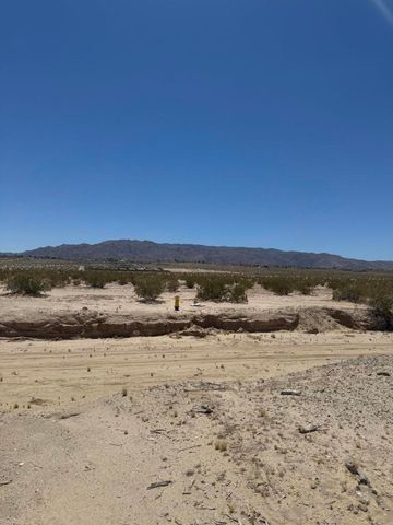 4662 Sierra Avenue, 29 Palms, CA 92277