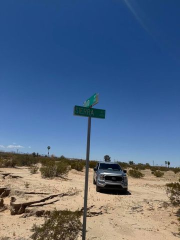 4662 Sierra Avenue, 29 Palms, CA 92277