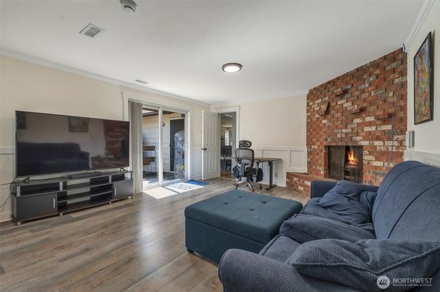 22942 105th Avenue SE, Kent, WA 98030