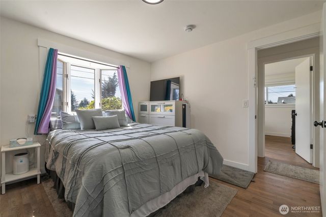 22942 105th Avenue SE, Kent, WA 98030