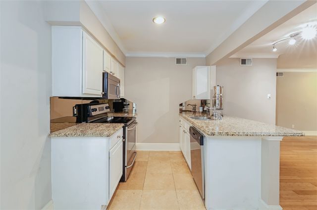 10111 Regal Park Lane 208, Dallas, TX 75230
