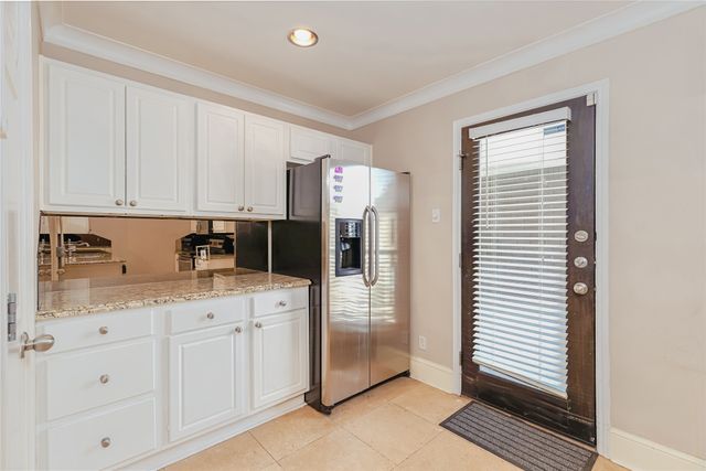 10111 Regal Park Lane 208, Dallas, TX 75230