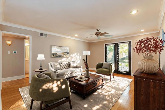 10111 Regal Park Lane 208, Dallas, TX 75230