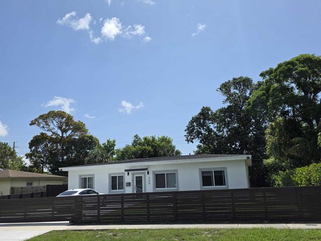 730 Alabama Avenue, Fort Lauderdale, FL 33312