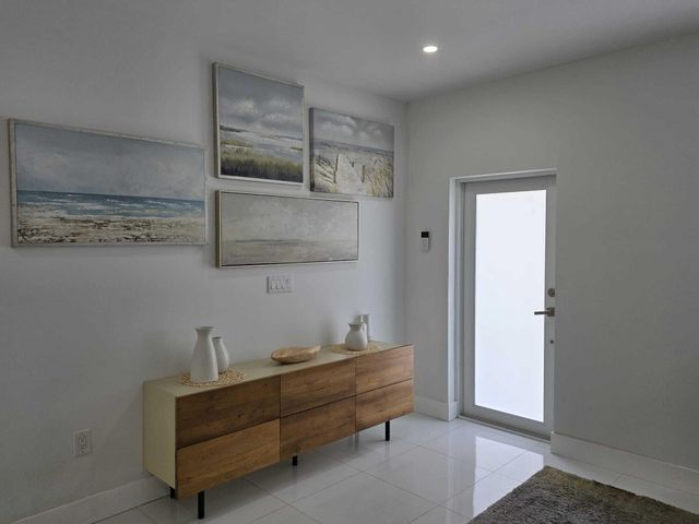 730 Alabama Avenue, Fort Lauderdale, FL 33312