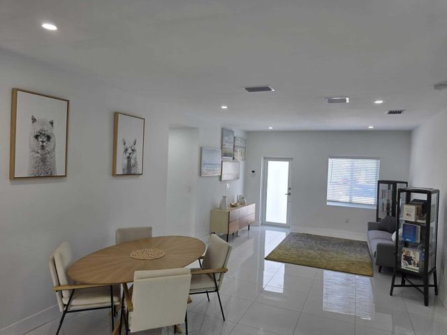 730 Alabama Avenue, Fort Lauderdale, FL 33312