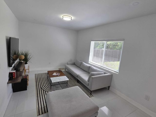 730 Alabama Avenue, Fort Lauderdale, FL 33312