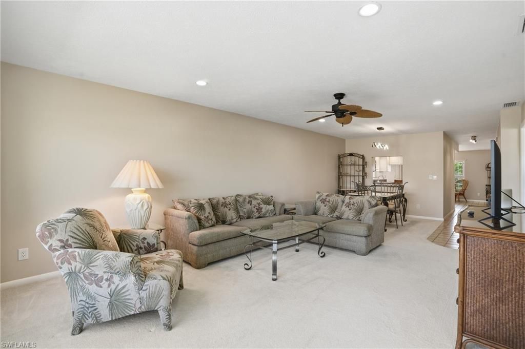 Image 17 of property listing at 1333 SE 40th TER 2A, Cape Coral, FL 33904