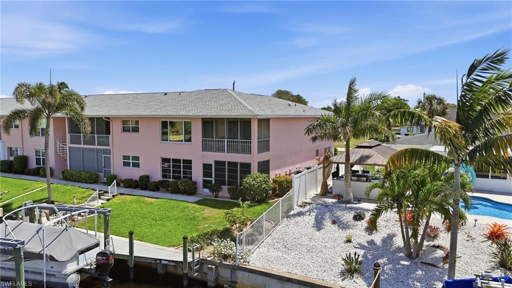 Image 2 of property listing at 1333 SE 40th TER 2A, Cape Coral, FL 33904