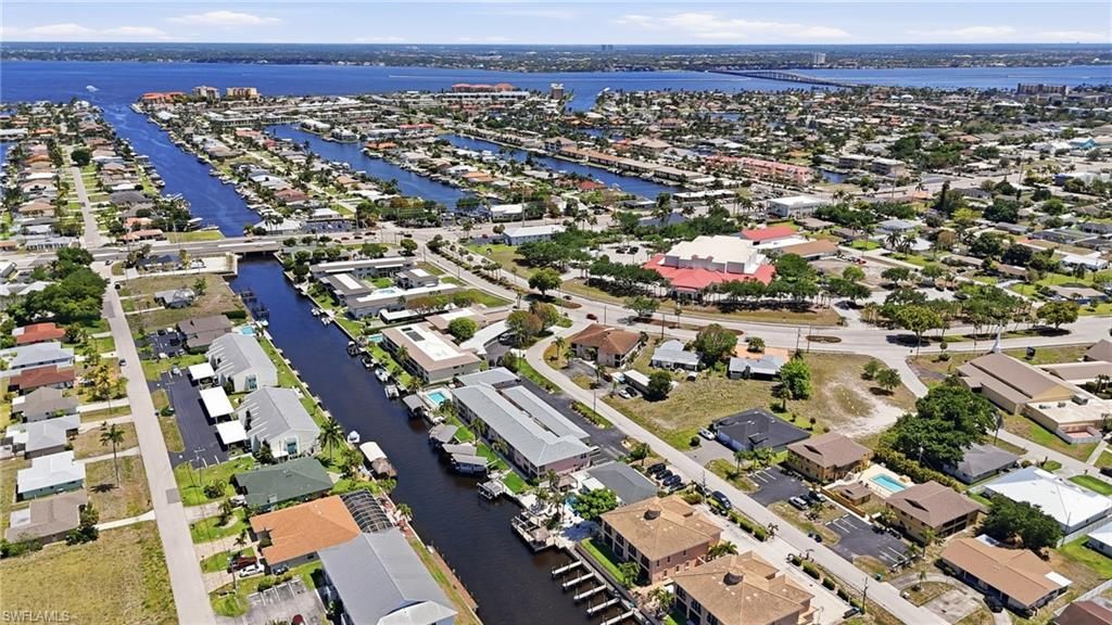Image 46 of property listing at 1333 SE 40th TER 2A, Cape Coral, FL 33904