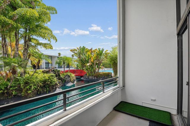 3589 S Ocean Boulevard 26, South Palm Beach, FL 33480