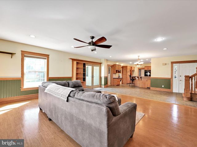 55 S GRANT ST, Manheim, PA 17545