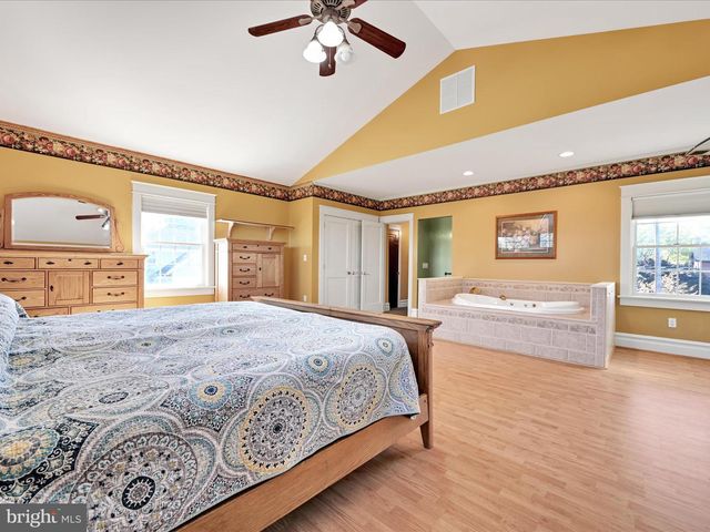 55 S GRANT ST, Manheim, PA 17545