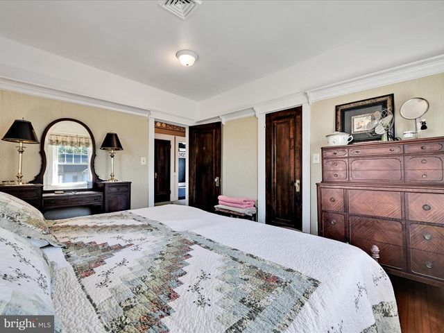 55 S GRANT ST, Manheim, PA 17545