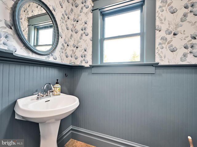 55 S GRANT ST, Manheim, PA 17545