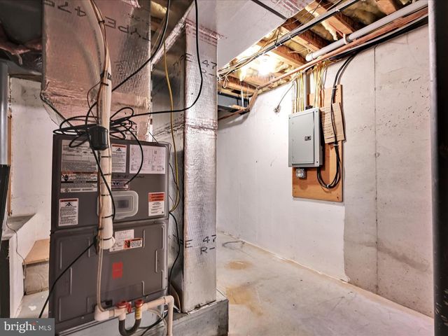 55 S GRANT ST, Manheim, PA 17545