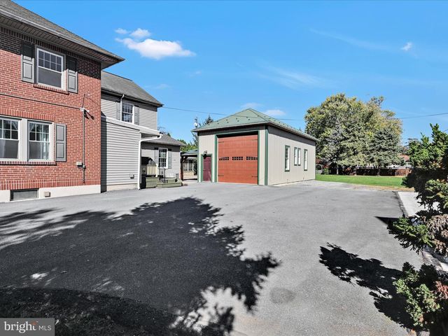 55 S GRANT ST, Manheim, PA 17545