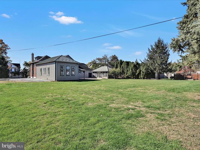 55 S GRANT ST, Manheim, PA 17545