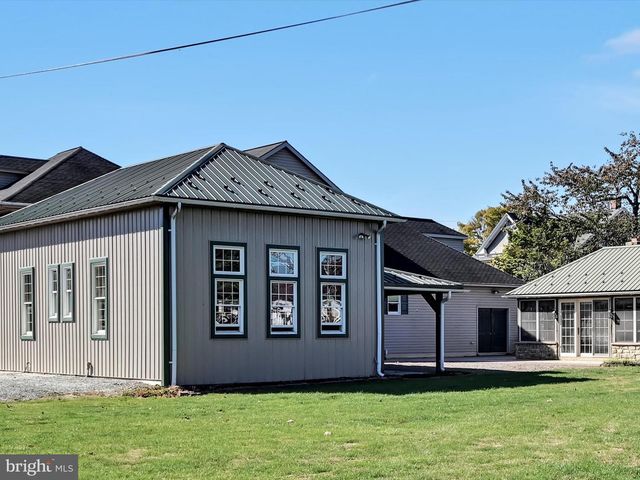 55 S GRANT ST, Manheim, PA 17545