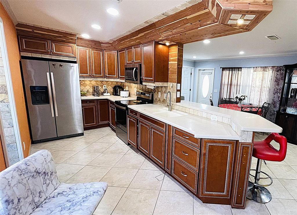 Image 3 of property listing at 3420 WESTLUND TERRACE, Port Charlotte, FL 33952