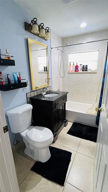 Image 21 of property listing at 3420 WESTLUND TERRACE, Port Charlotte, FL 33952