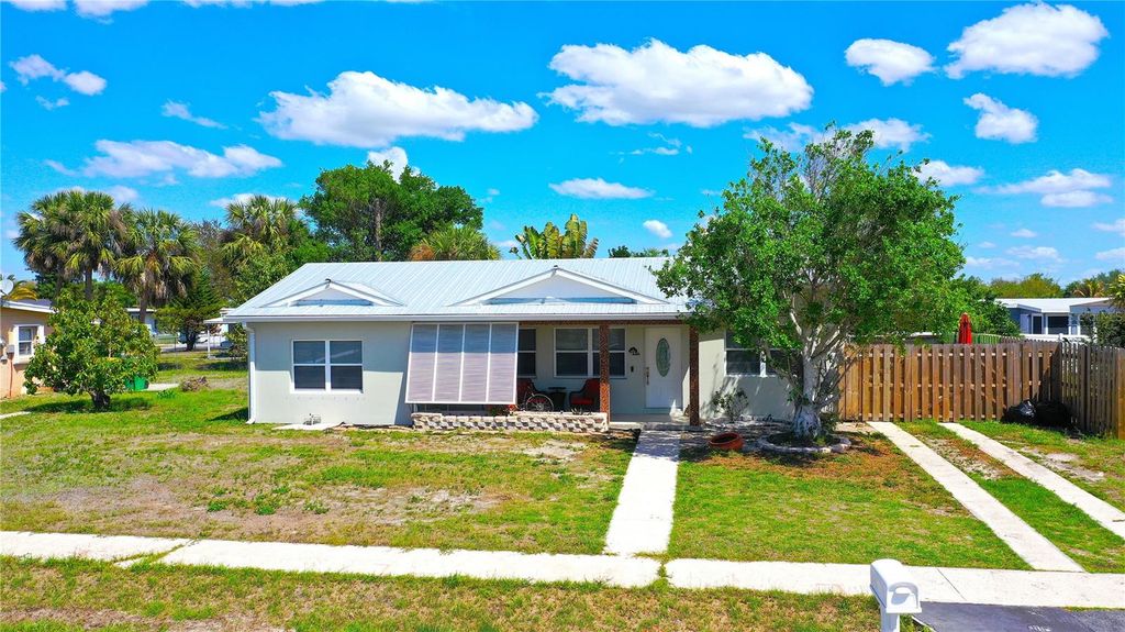 Image 46 of property listing at 3420 WESTLUND TERRACE, Port Charlotte, FL 33952